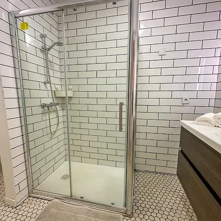 Apartment Emplacement Ideal A 500m Du Palais, 2p Fonctionnel Cannes
